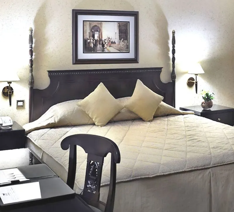 Carlton Tower Hotel Dubai 4*,  Verenigde Arabische Emiraten